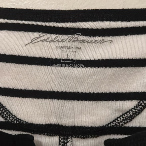 Eddie Bauer ¾ Sleeve Top - Picture 2 of 3